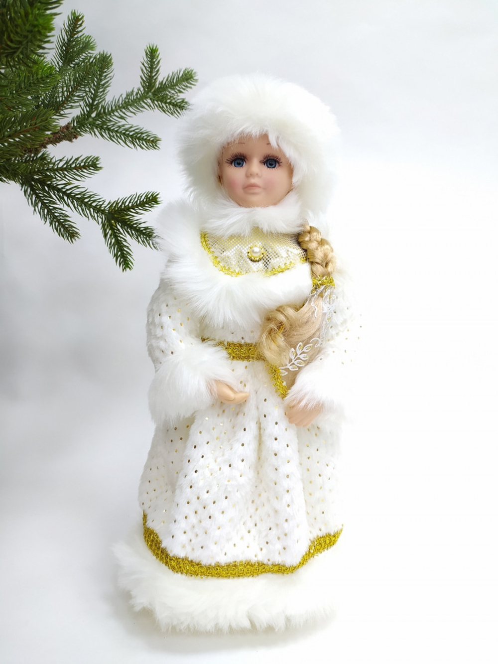 Снегурочка в белой с золотом шубе и шапке 40см Triumph Nord