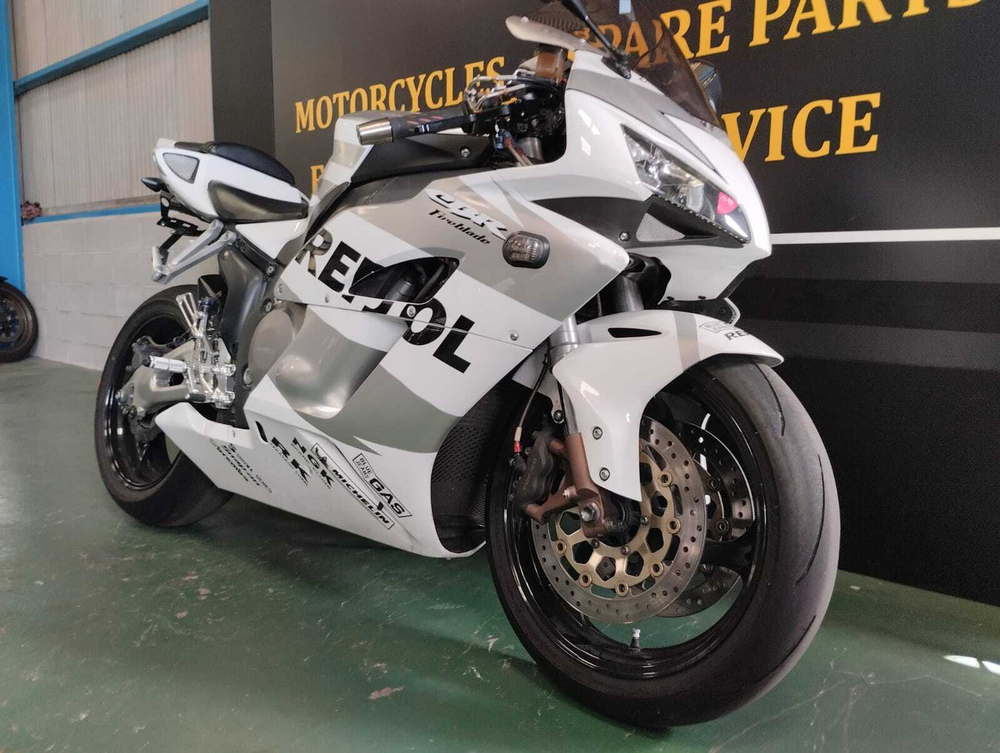 Honda CBR1000RR , 2005