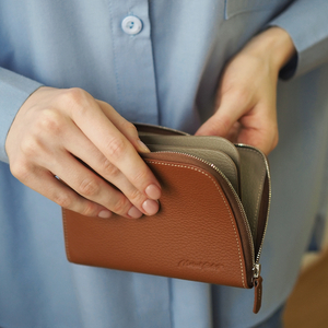 Кошелек кожаный, теленок карамельного цвета