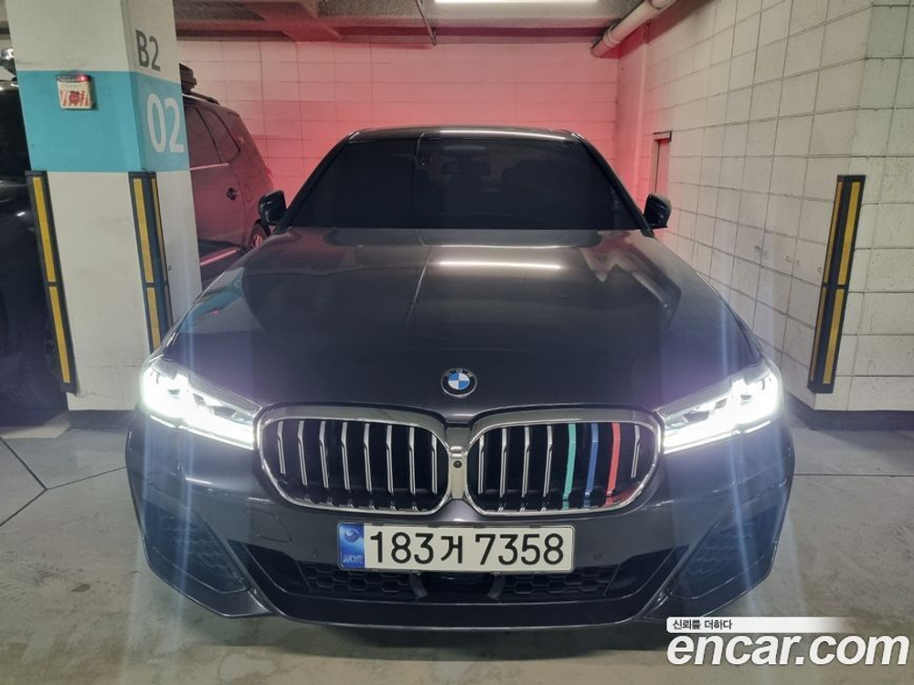 BMW 5 Series (G30) 530i M Sports (08.2021)