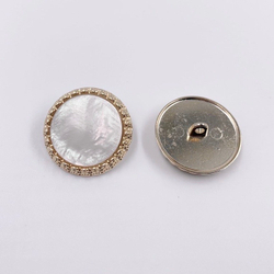 B381 Пуговицы