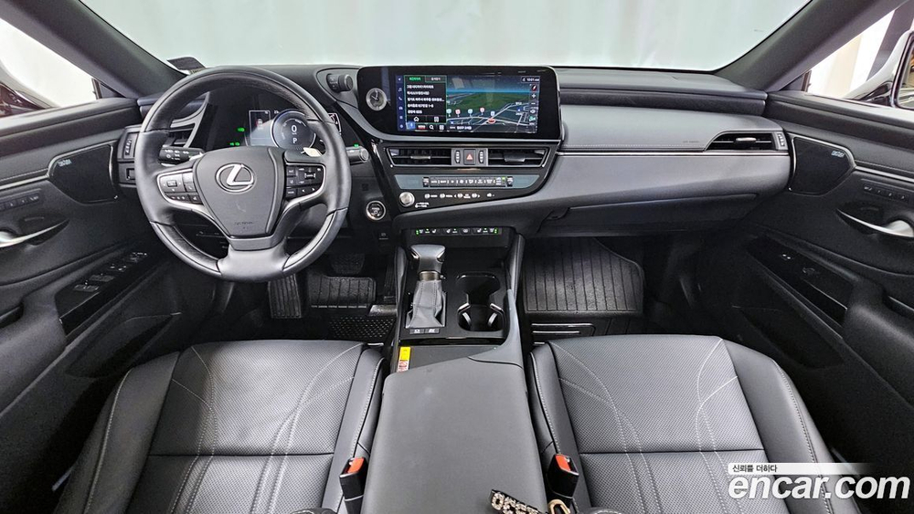 Lexus ES300h 7 Generation Executive (02.2024)