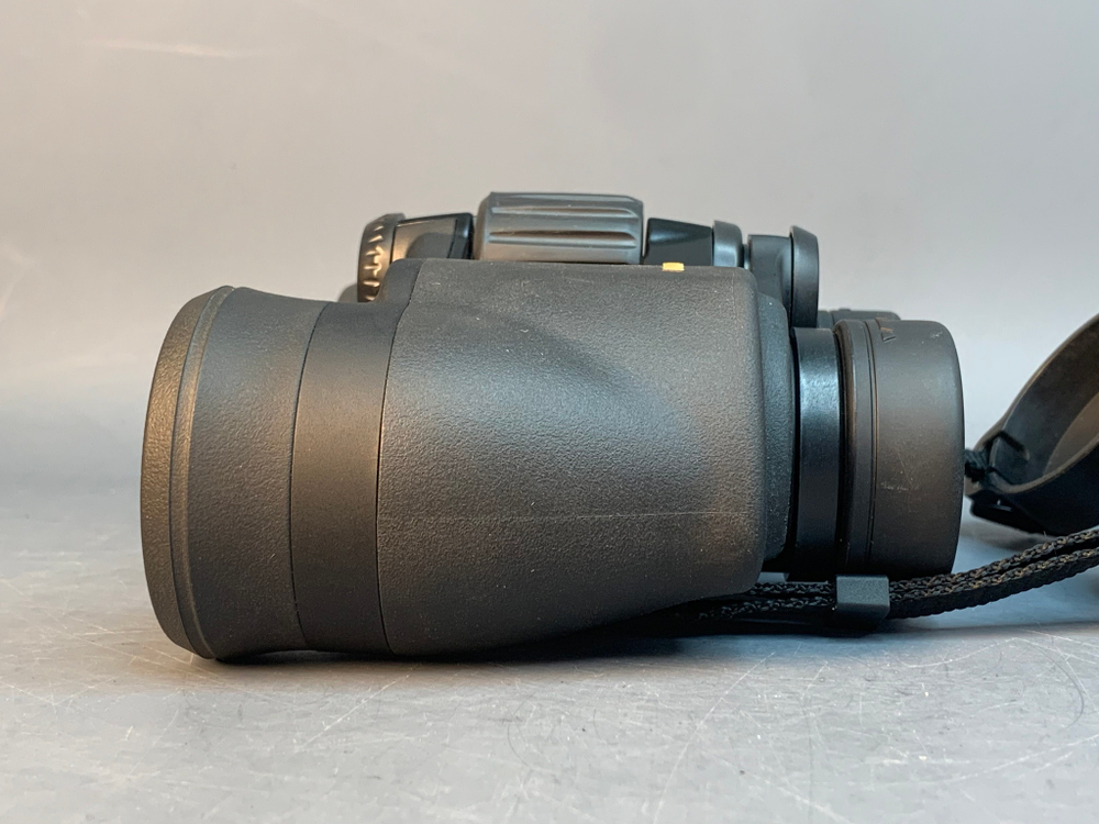 Nikon Aculon A211 7x35