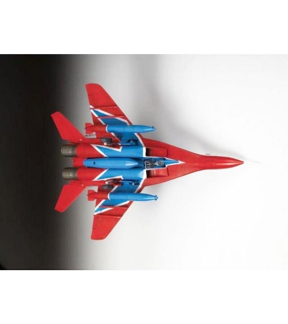 Сборная модель ZVEZDA Авиационная группа высшего пилотажа МиГ-29 "Стрижи", 1/72