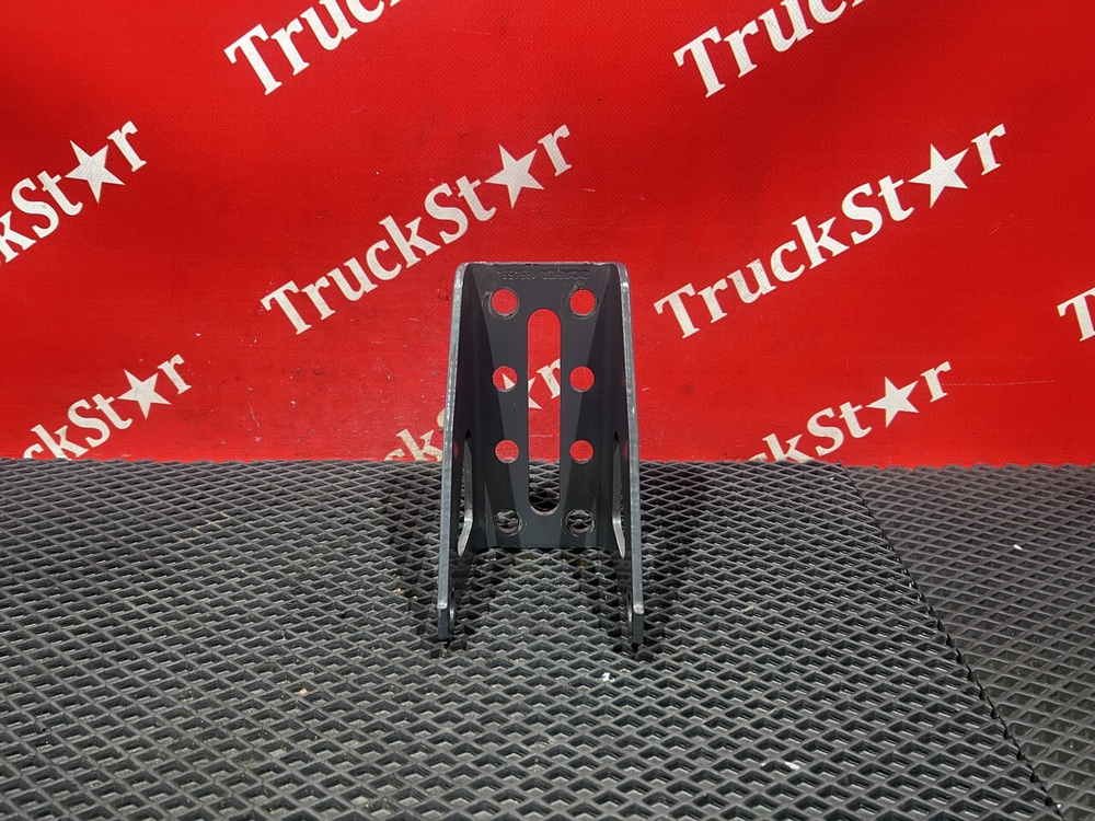 Кронштейн амортизатора заднего 2021 г