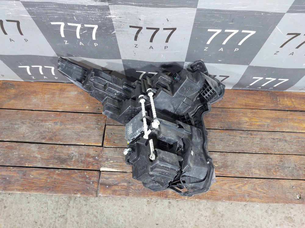 Фара левая LED GAC GS3 24-нв Б/У Оригинал 7210011CRV0100