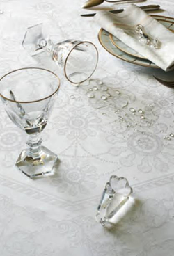 Скатерть 172x362 Garnier-Thiebaut Galerie Des Glaces Vermeil