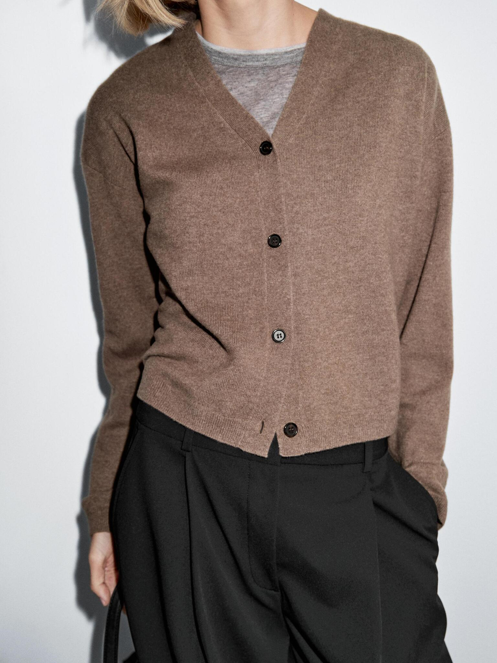 Massimo Dutti Кардиган из смесовой шерсти с V-образным вырезом, карамельный