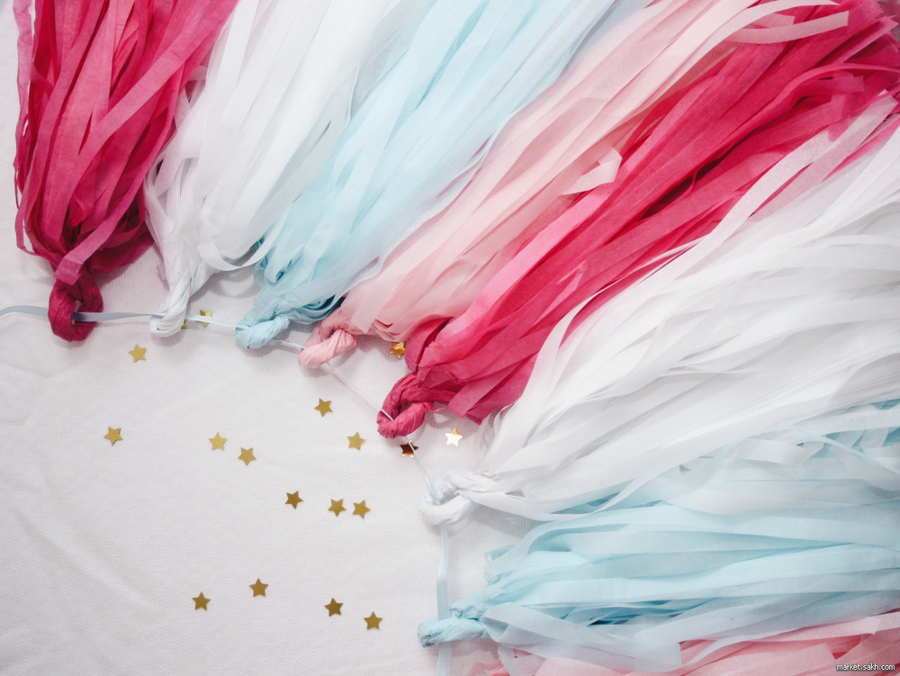 Гирлянда-тассел в белом цвете, 35х12 см, 12 листов