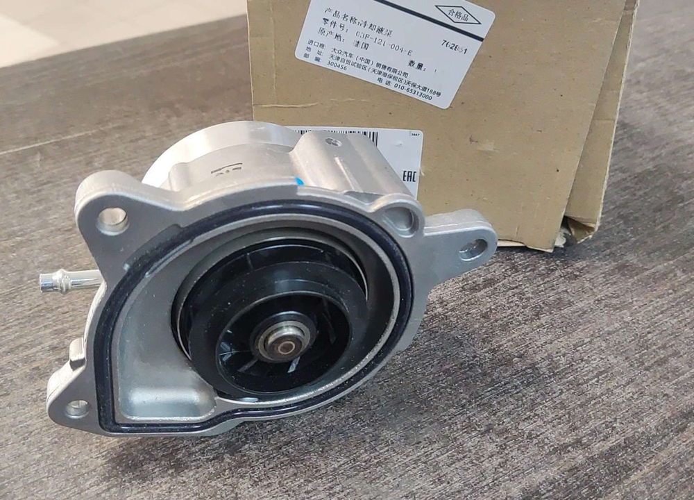 Насос системы охлаждения 1.2 TSI 03F121004E