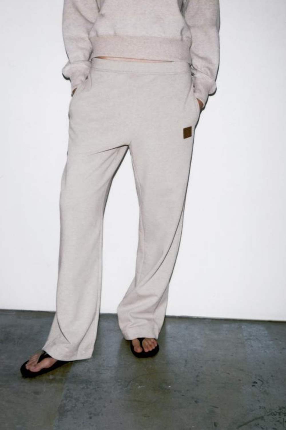 ZARA БРЮКИ ИЗ МЯГКОЙ ТКАНИ С ЭТИКЕТКОЙ, БЕЖЕВЫЙ