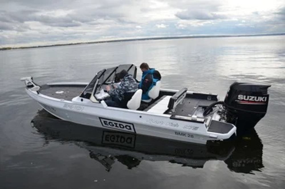 Катер-лодка алюминиевая SPINCH 575 Sport Fish