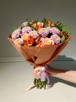 Букет из хризантем и альстромерии (С0033)