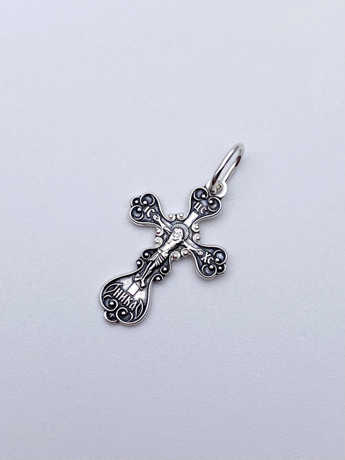 Крест штампованный из серебра/Белый