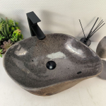 Раковина из речного камня RS-65281 56*38*15 0862