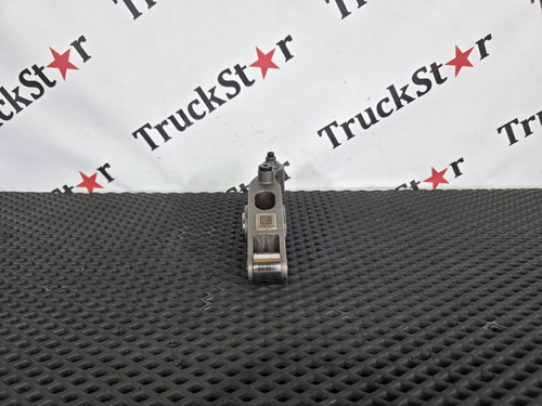 Коромысло выпускного клапана 2022г.