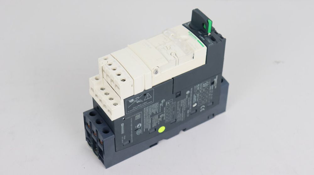 Schneider Electric LUCB32BL