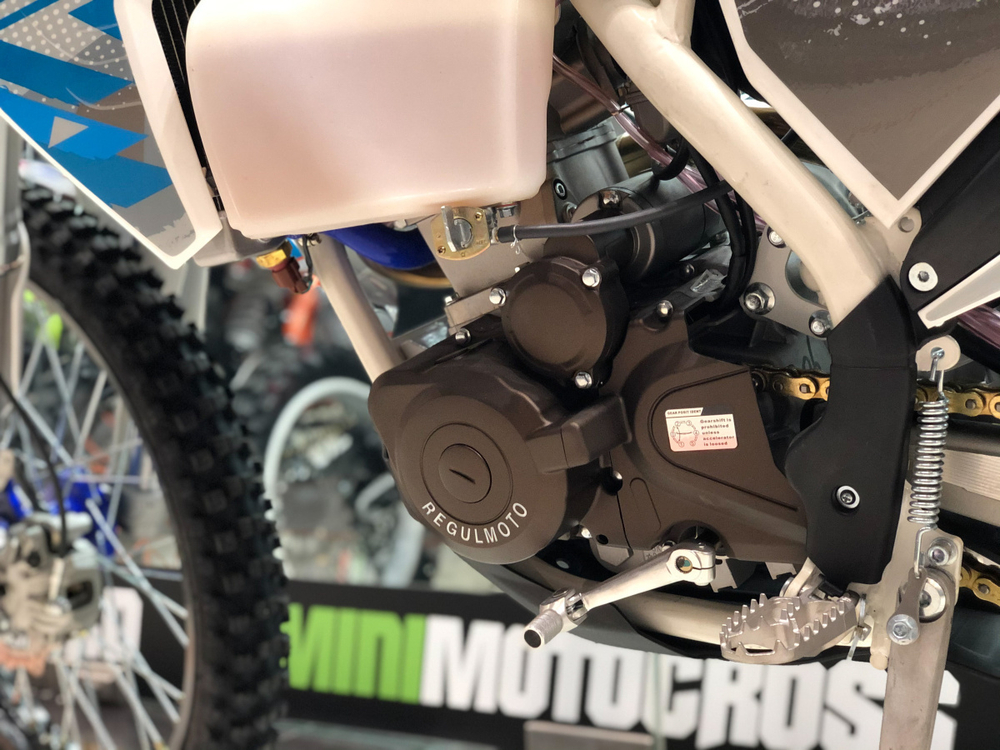 Мотоцикл эндуро Regulmoto AQUA SPORT ENDURO 250 2020 ZS170MM (вод. охл.) ПТС
