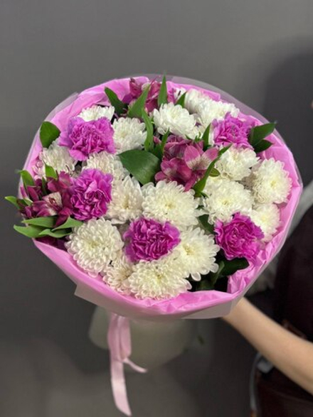 Авторский букет в сиреневой гамме