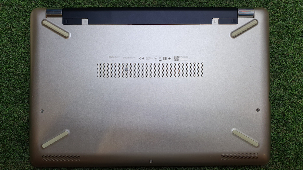 Ноутбук HP Pentium/4Gb/Radeon 520 2Gb