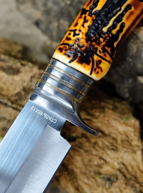 Тактический нож кованый туристический Кизлярский с ножнами Коричневый