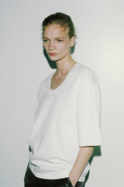 ZARA ФУТБОЛКА ОВЕРСАЙЗ В СТИЛЕ РУСТИК, БЕЛЫЙ