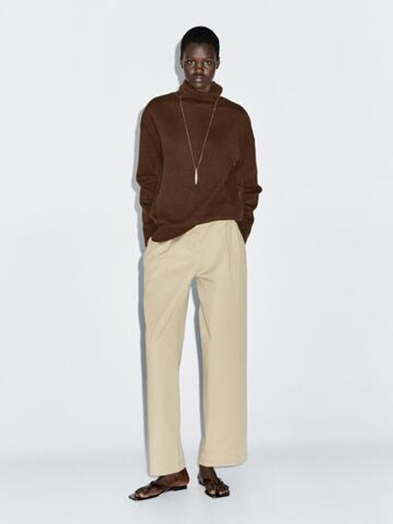Massimo Dutti Свитер из смесовой шерсти с высоким воротником, тоффи