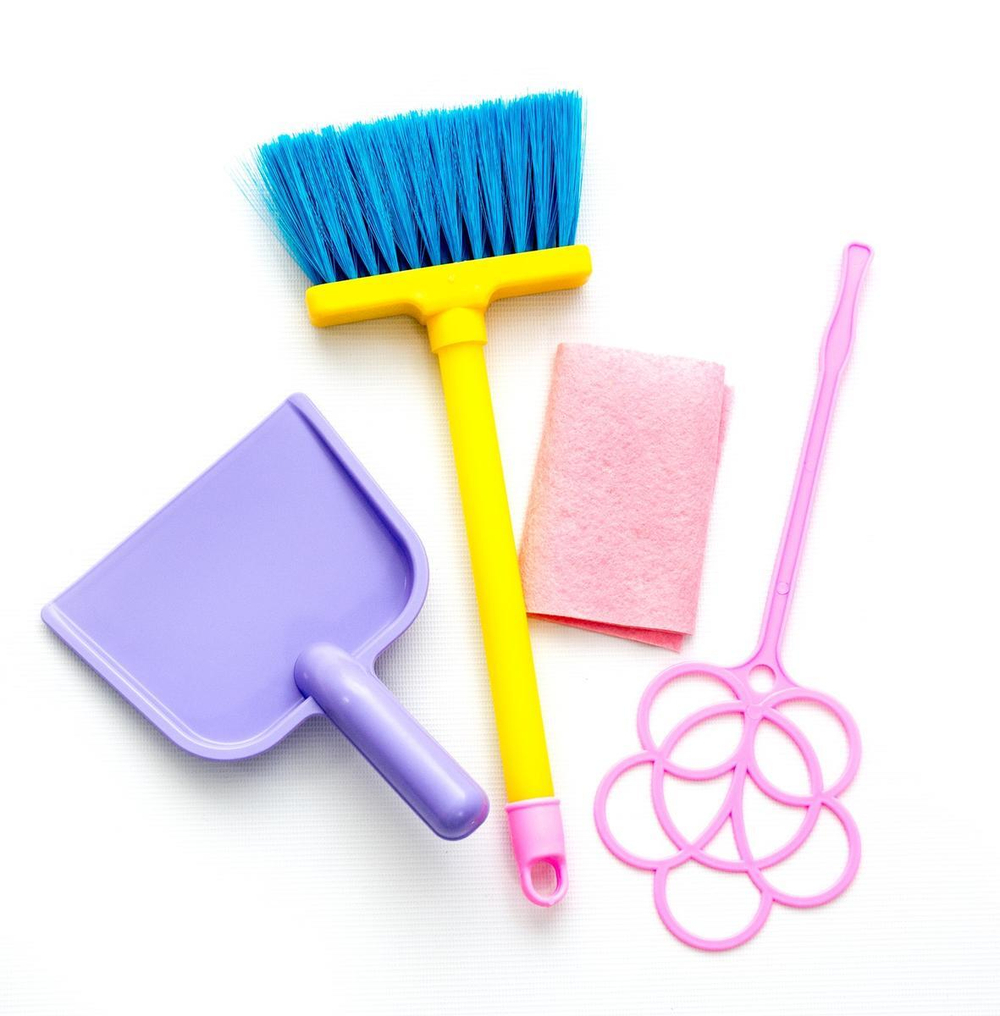 Игровой набор Золушка №1 (Щетка, совок, выбивалка, салфетка) (Совтехстром)