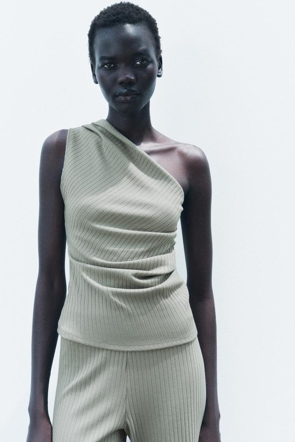 ZARA ТОП АСИММЕТРИЧНОГО КРОЯ В РУБЧИК, СВЕТЛЫЙ ХАКИ