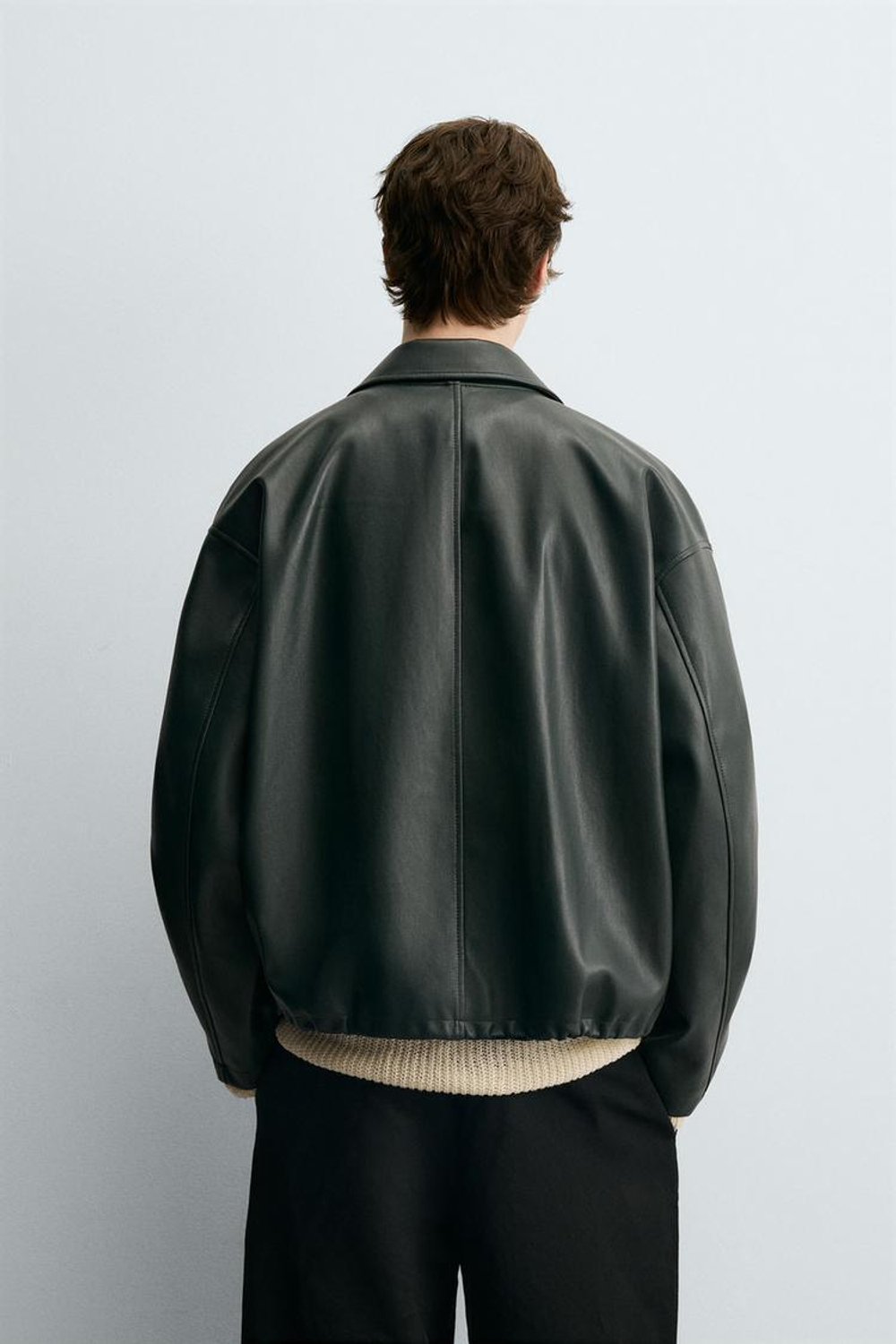 ZARA КУРТКА ИЗ ИСКУССТВЕННОЙ КОЖИ С КАРМАНАМИ, ТЕМНО-ЗЕЛЕНЫЙ