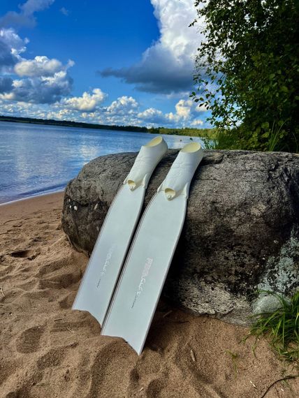 Ласты стеклопластиковые C4 Carbon Umberto Pelizzari FBG белый