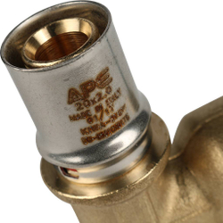 Угольник-переходник с внутренней резьбой   3/4"х20