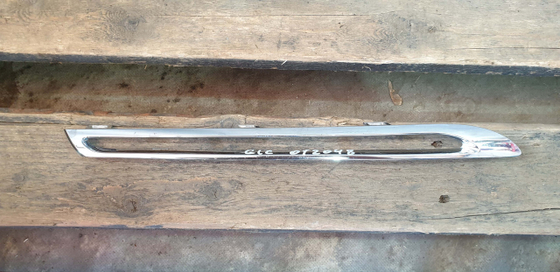 Молдинг решетки радиатора Mercedes GLC (X253) 15-19 Б/У Оригинал A2538880485