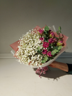 Букет из гипсофилы и тюльпанов (Сборный0002)