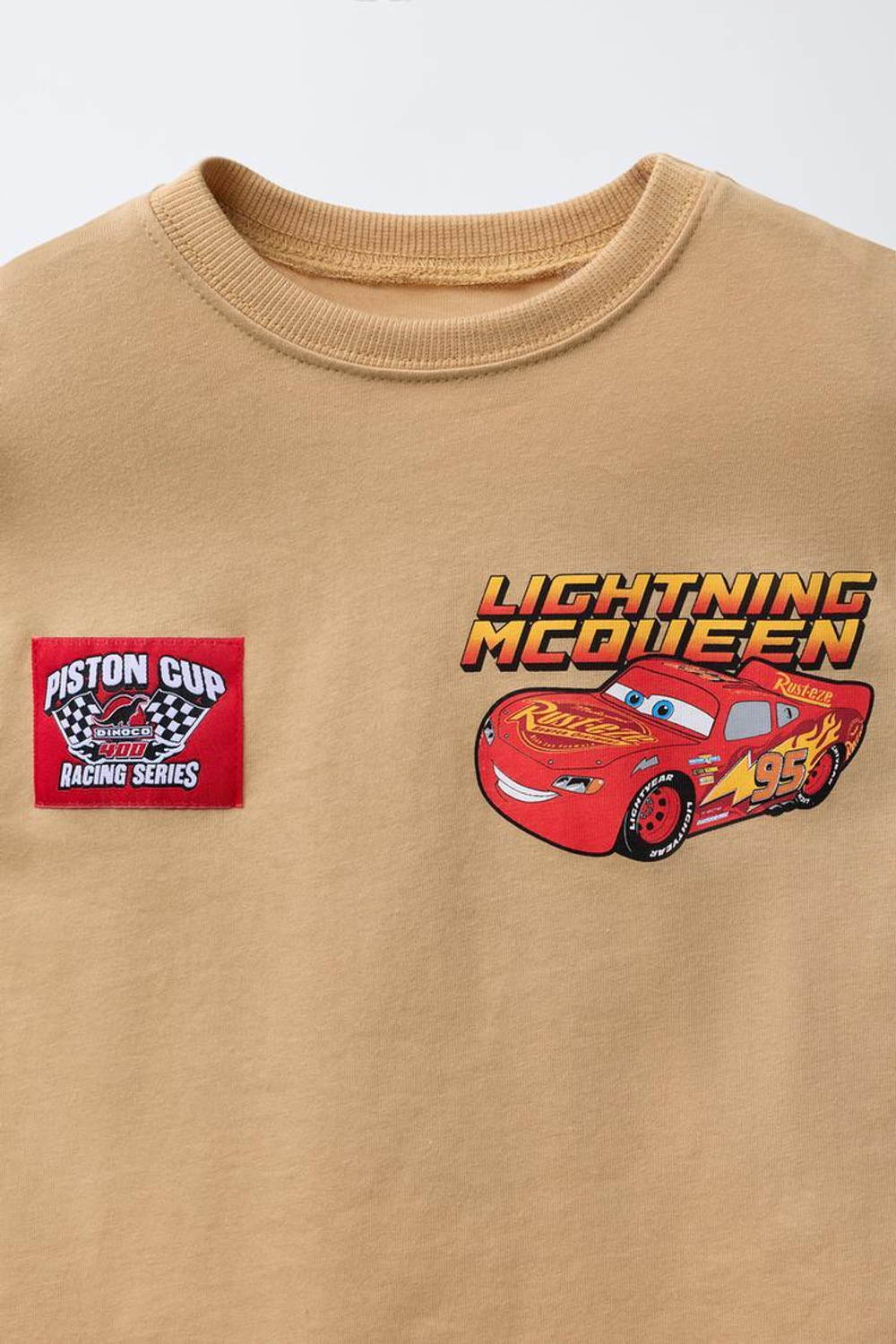 ZARA ФУТБОЛКА CARS RAYO MCQUEEN © DISNEY, СВЕТЛО-КОРИЧНЕВЫЙ