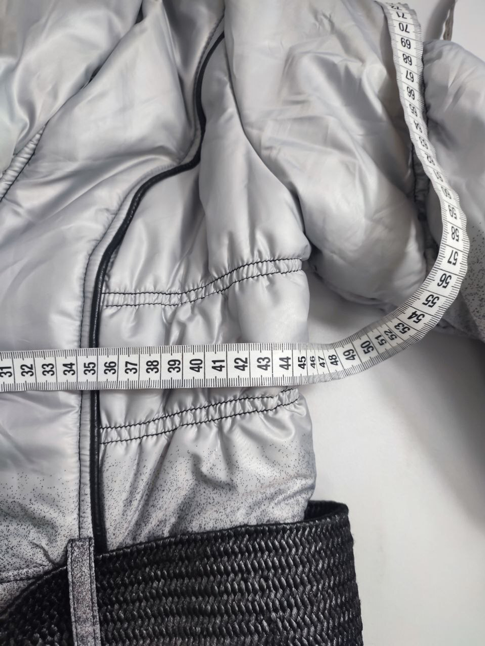 Пуховик Maggiolino красивый демисезонный 48 размер