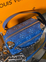 Сумка- мессенджер Louis Vuitton