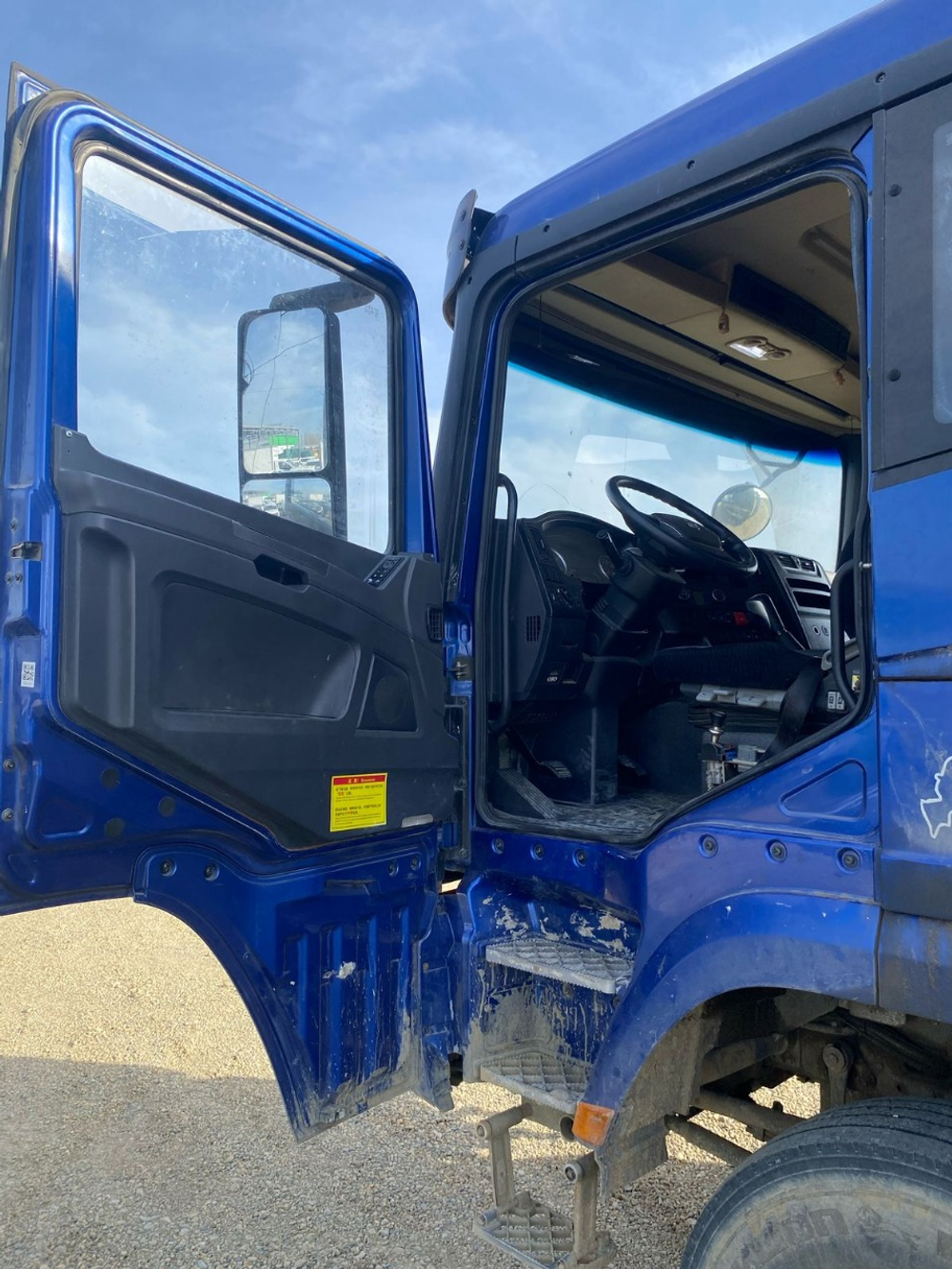 Shacman (Shaanxi) SX* 8x4 Самосвал SX331863366 (Дизельный, 12,5 л, 544 л.с., МТ)