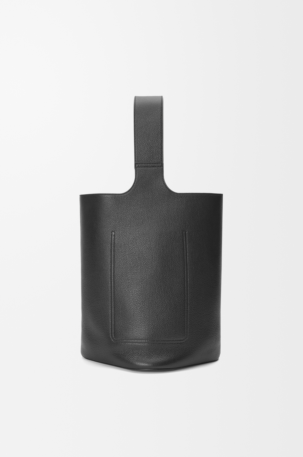 Loewe Большая сумка-ведро Pebble в мягкой зернистой телячьей коже, черный