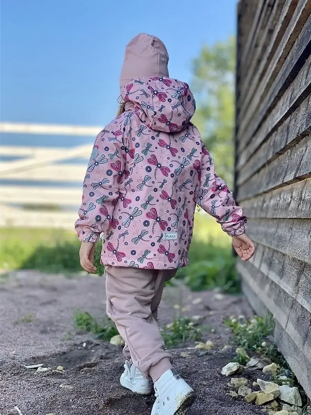 Ветровка из мембраны на хлопковой подкладке