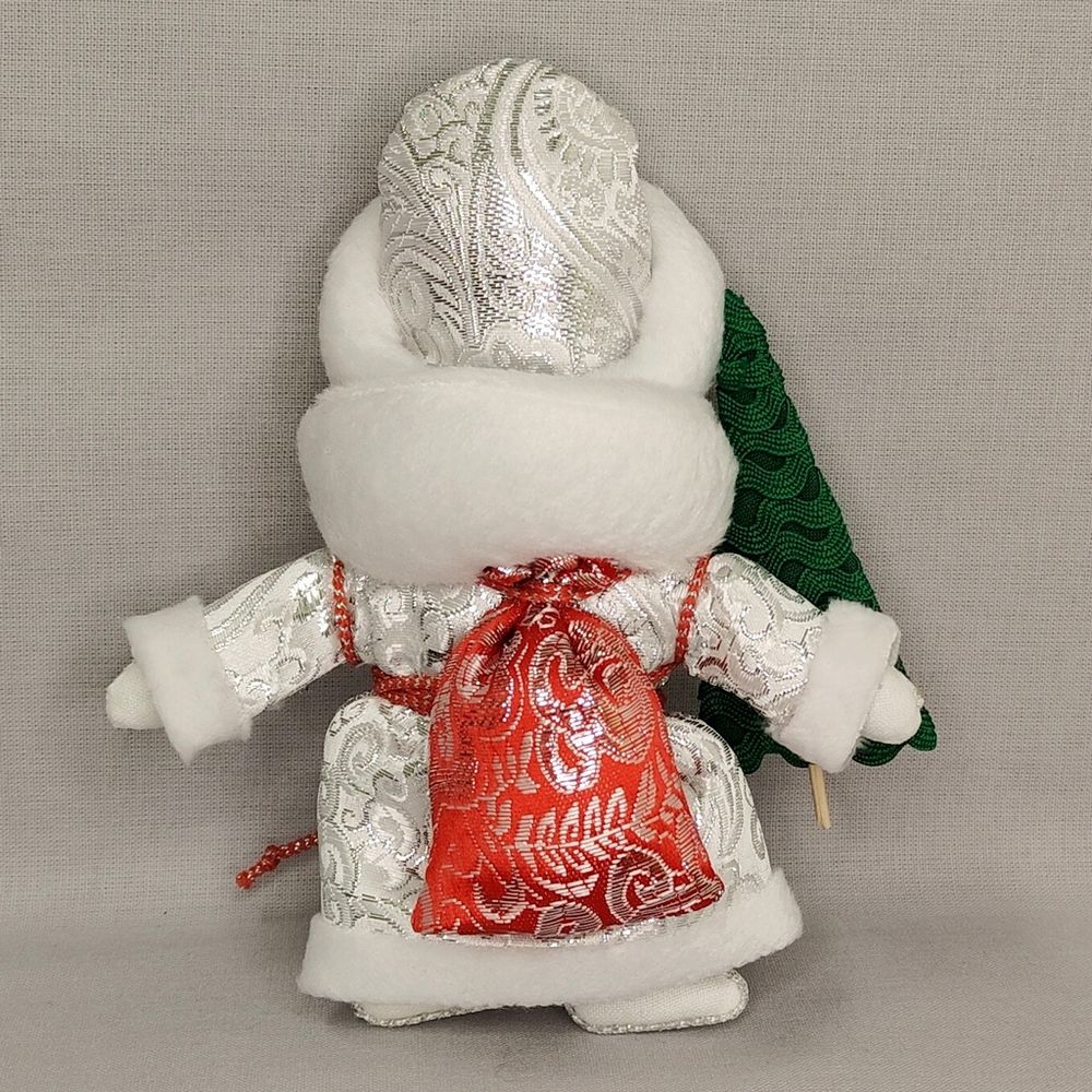 Ёлочная игрушка Дед Мороз с рюкзаком и ёлкой