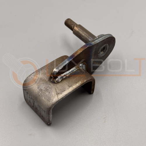 Кронштейн амортизатора приварной 3302 нижний с пальцем правый (стандарт)