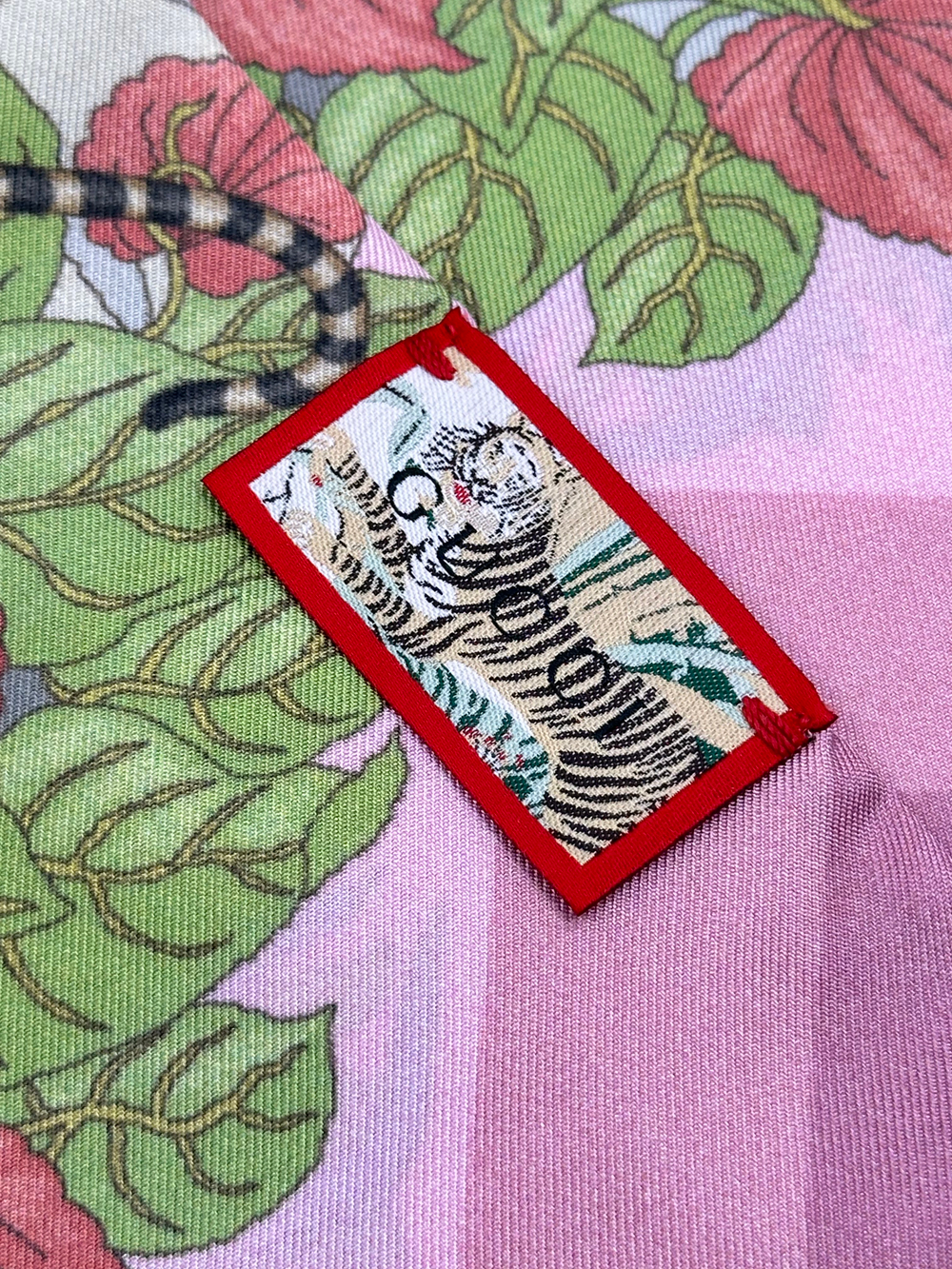 Шёлковый шарф Gucci