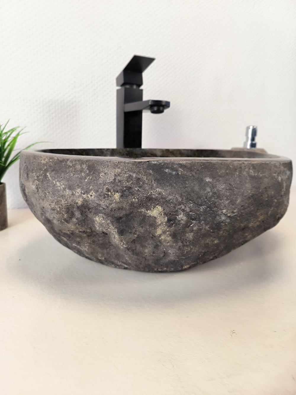 Раковина из речного камня RS-65964 45х31х15 из натурального камня