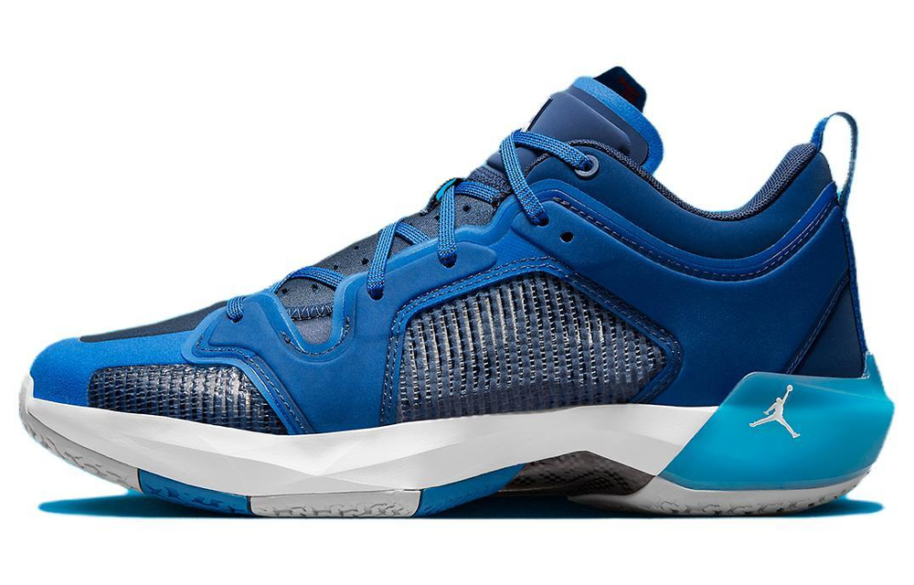 Кроссовки Jordan Air Jordan 37 Low "Fraternity"