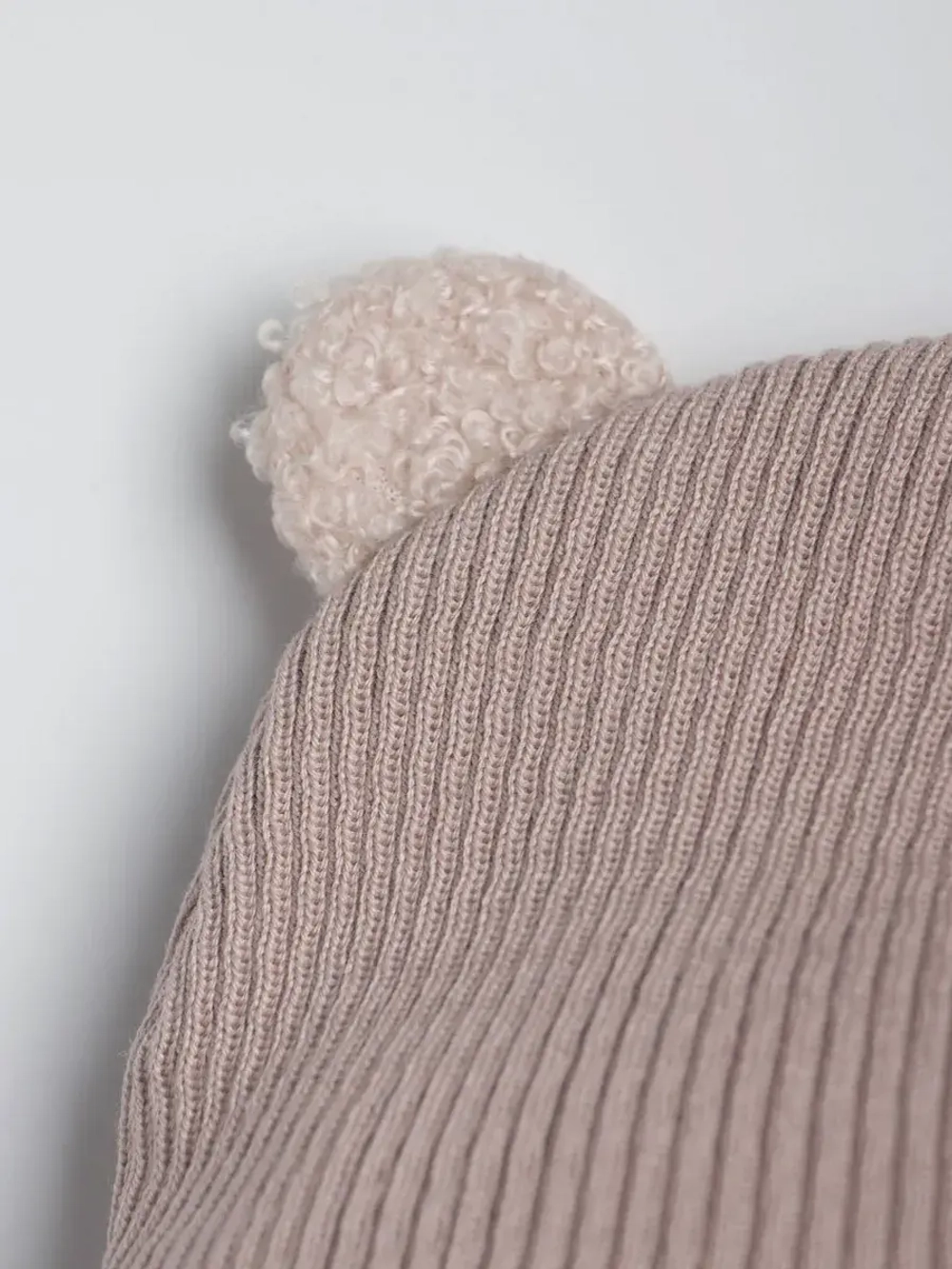 Шапка детская с ушками осенняя