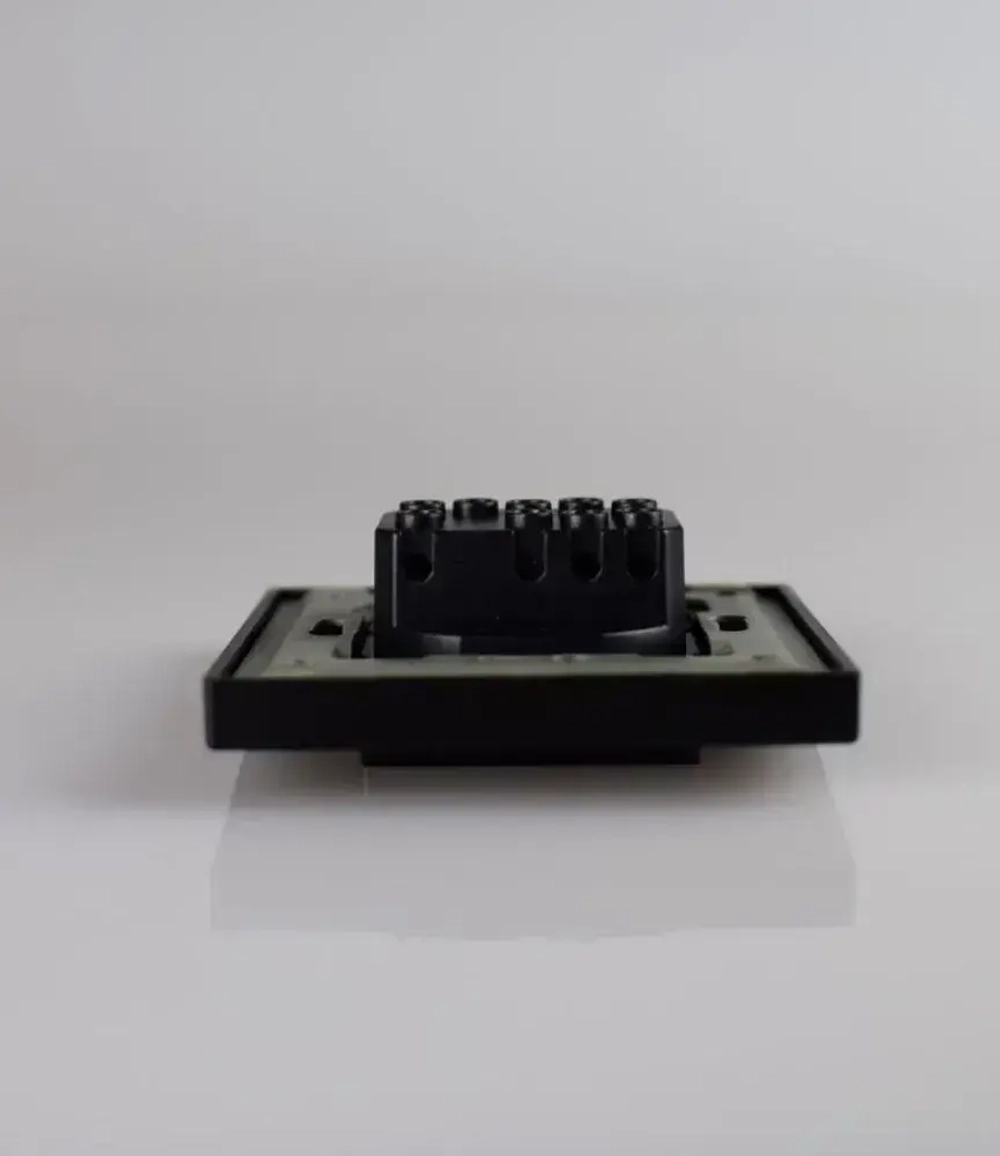 Выключатель для света черный одноклавишный без подсветки