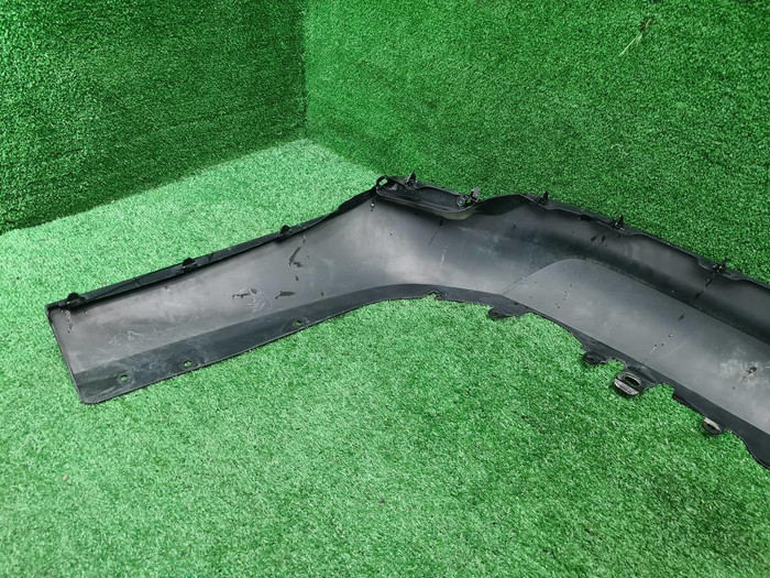 Юбка заднего бампера Toyota Land Cruiser 300 21-нв