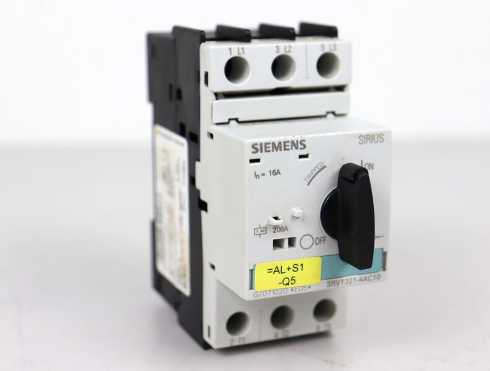 Б/у SIEMENS 3RV1321-4AC10