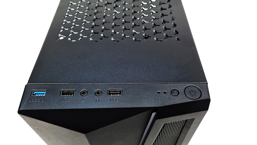 Корпус TESLA TSL-100, Без БП, ATX, RGB, чёрный, 4xRGB FAN, 2xUSB2, 1xUSB3, бок: закалённое стекло (TSL-100-4FB-RGB)